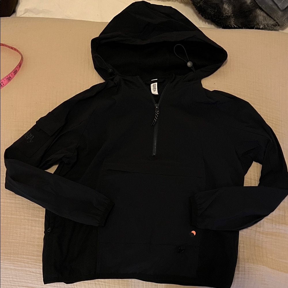 Wondery Outdoors windbreaker